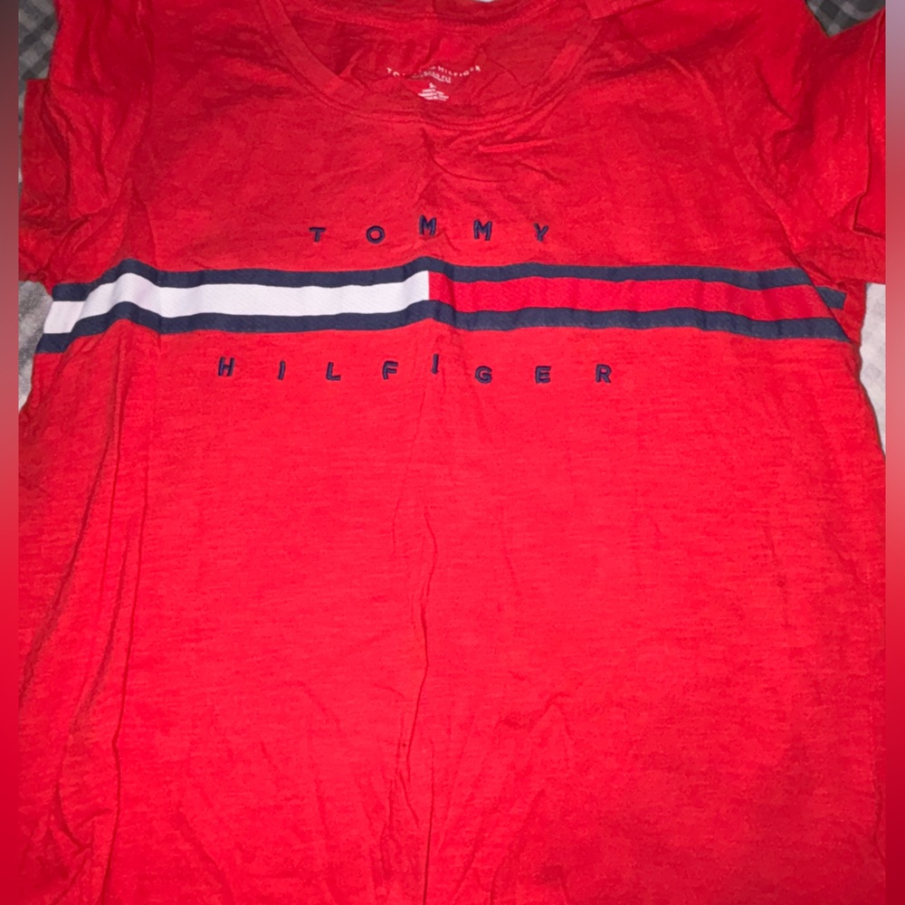 Tommy Hilfiger T shirt